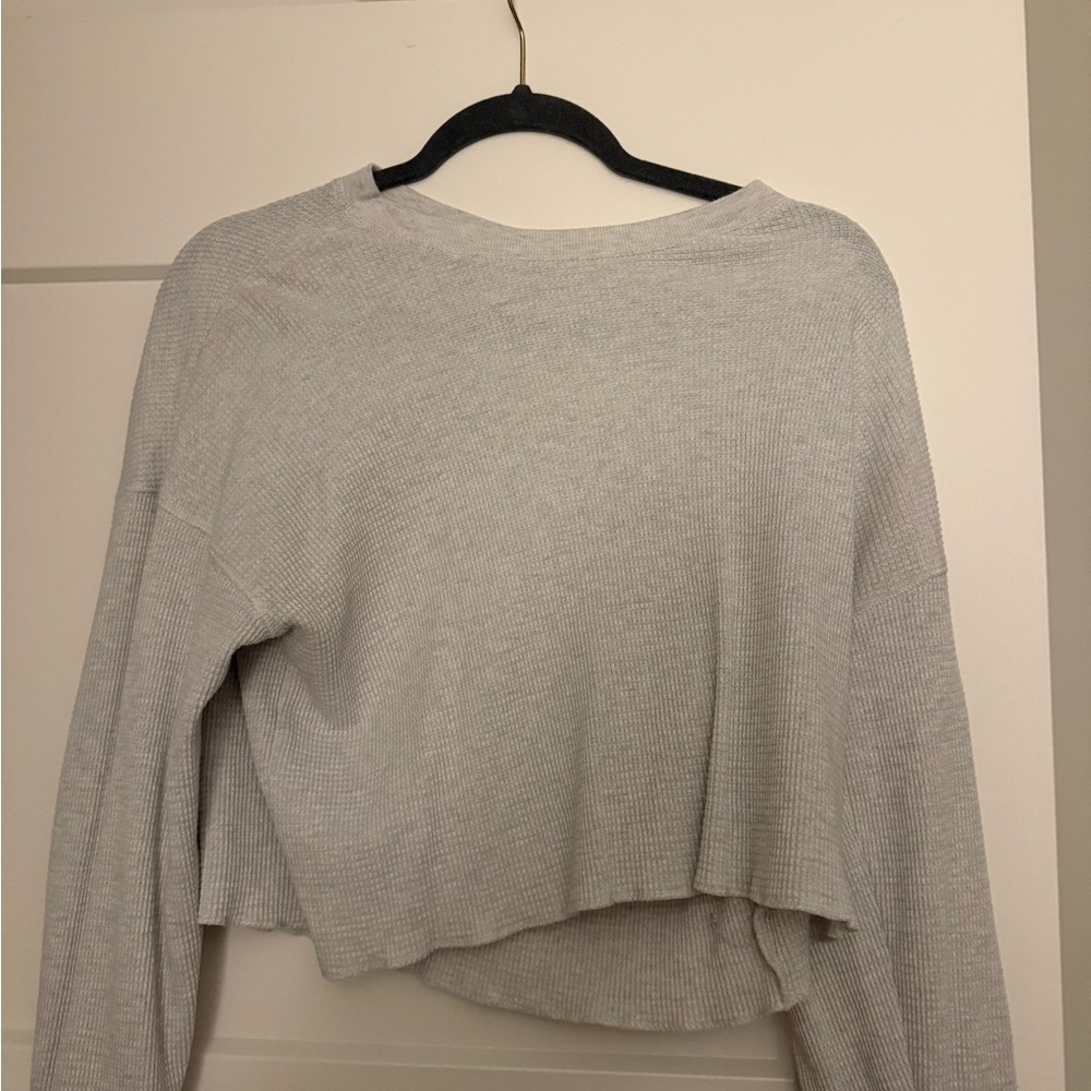 TNA Light Gray Cropped Sweatshirt